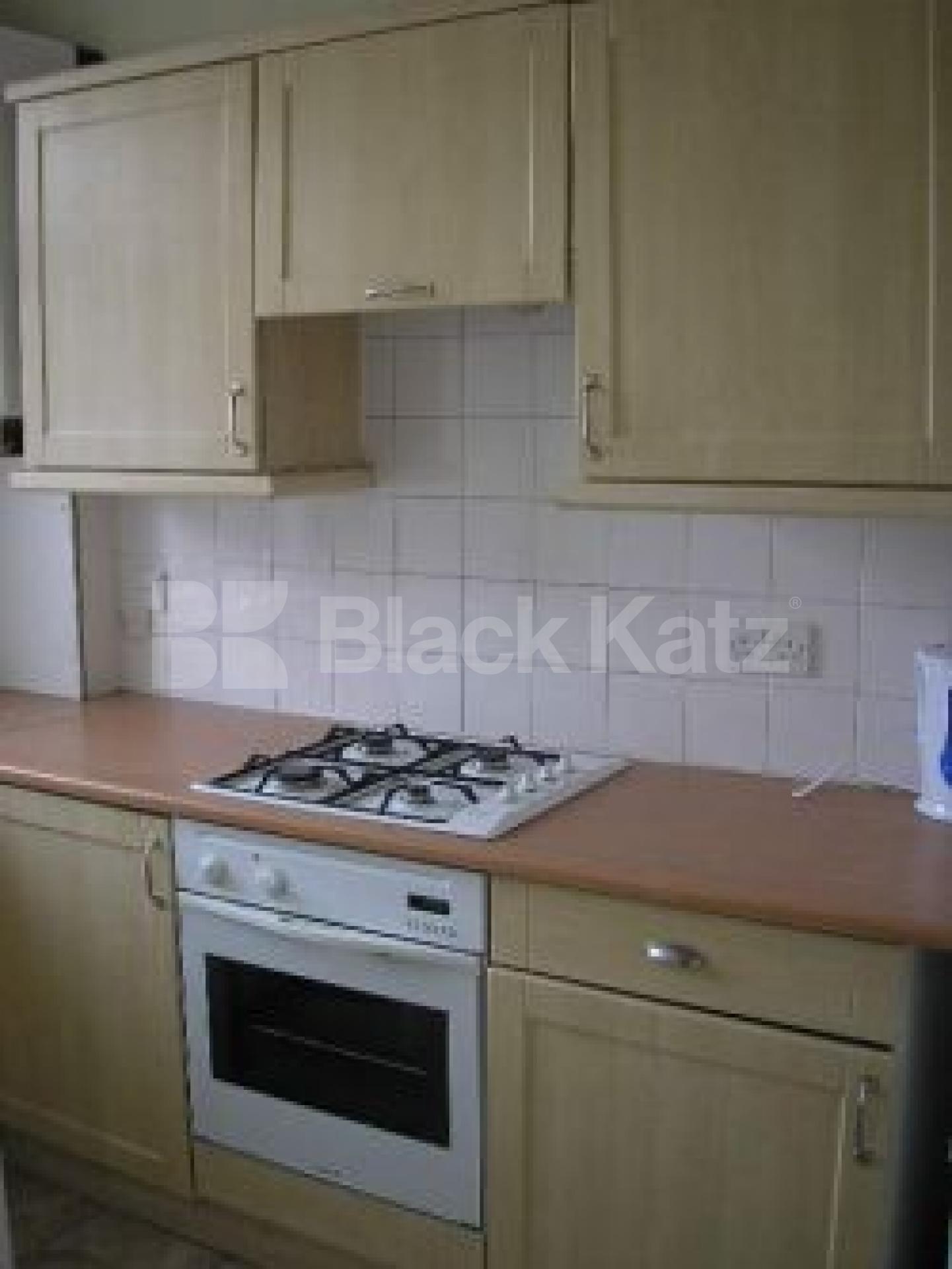 			2 Bedroom, 1 bath, 1 reception Flat			 Hampstead Road, EUSTON NW1 NW1